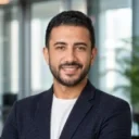 أحمد منصور